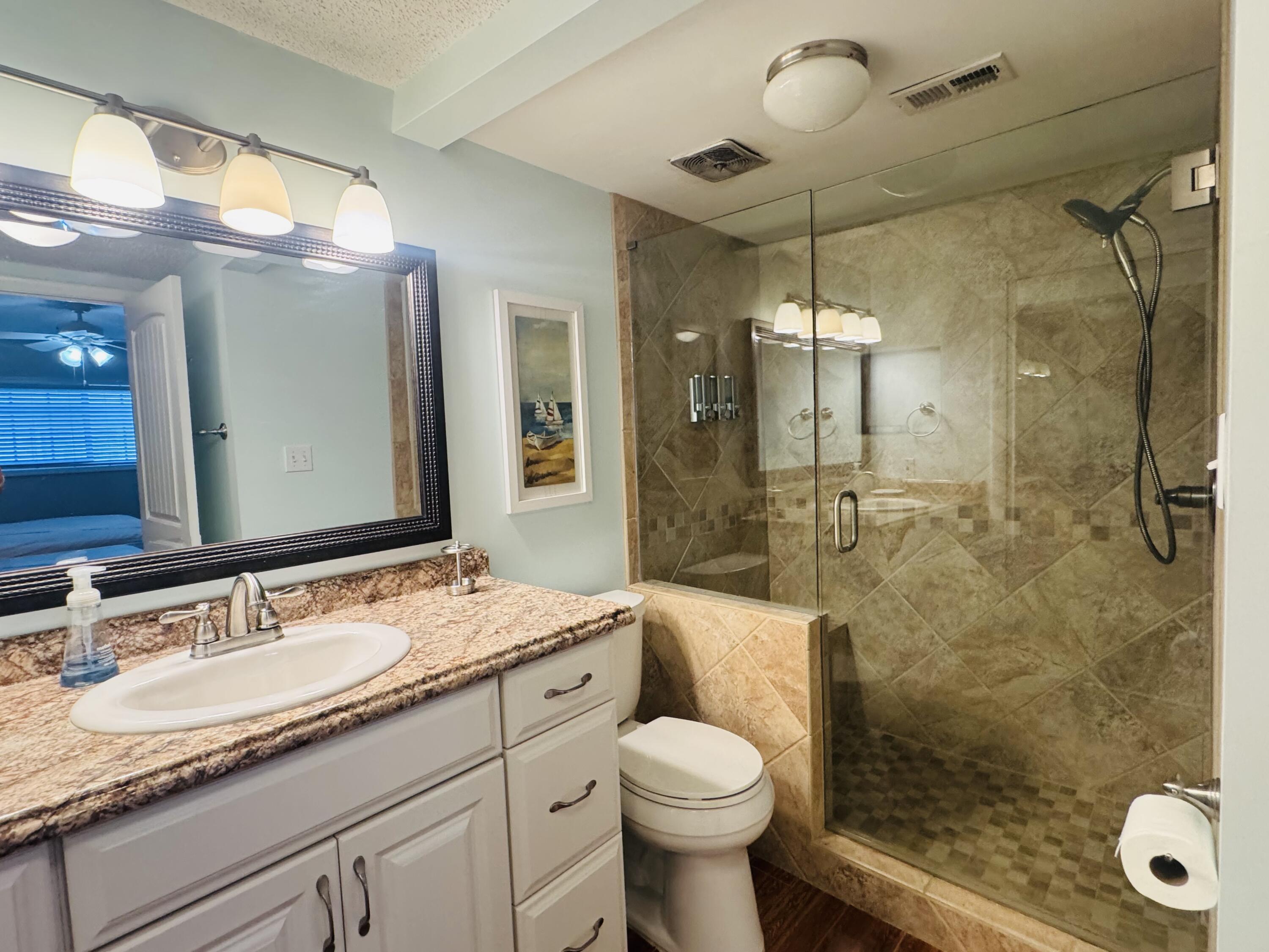 LANDMARK CONDO - Residential Lease