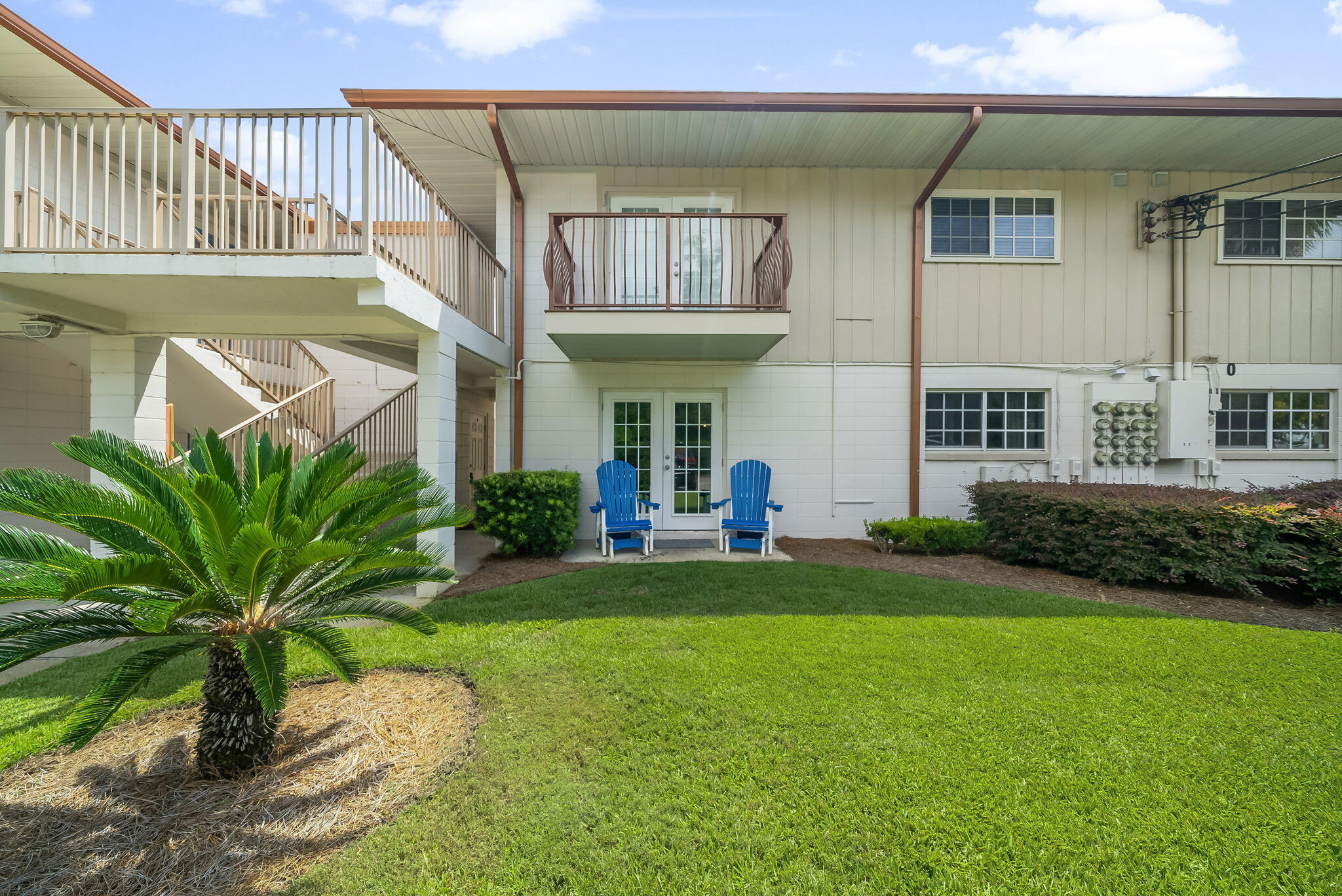 This tastefully remodeled one bedroom condo awaits at the highly sought after Landmark Condominiums, a 7 acre Waterfront community in St Andrews. The kitchen features New cabinets, quartz countertops, newer appliances and a lovely backsplash. New flooring and a tiled walk-in shower give the bathroom a clean, modern feel. With all Landmark has to offer, two pools, a private beach, fitness room, pavilion & clubhouse as well as a dock, this turnkey condo is ready to be your next second home, investment property or primary residence. Contact your agent to schedule a showing. All measurements are approximate.