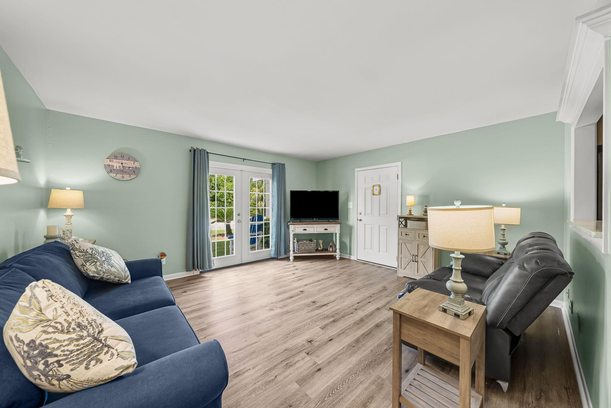 LANDMARK CONDO - Residential