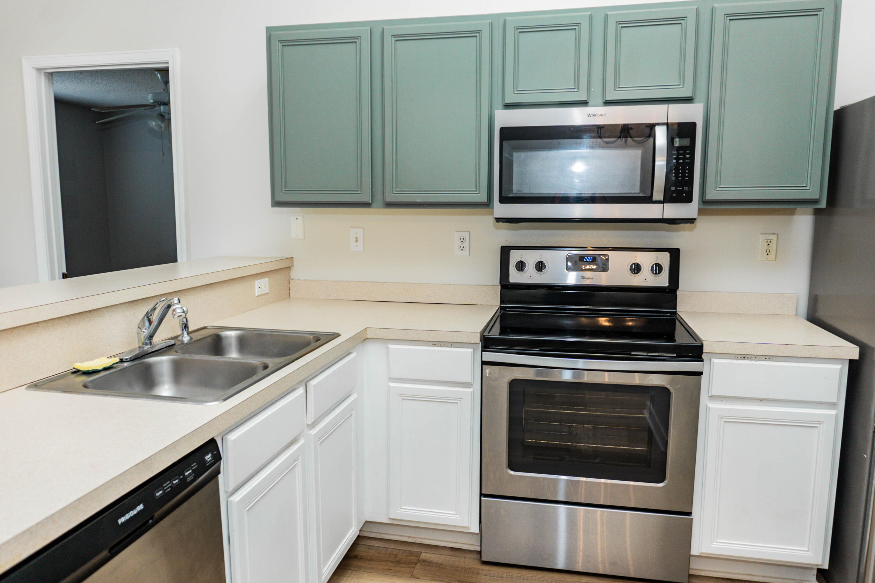RIDGE CREST PH II - Residential