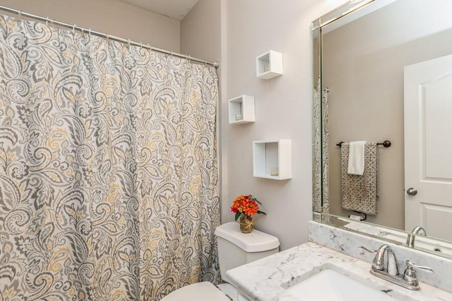 ROLLING RIDGE - Residential