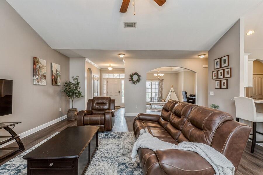 ROLLING RIDGE - Residential