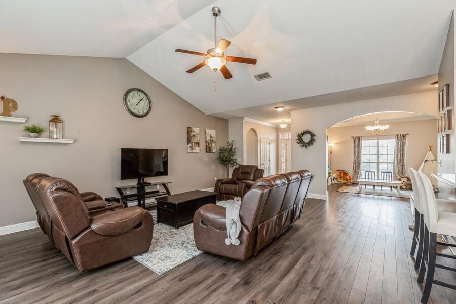 ROLLING RIDGE - Residential