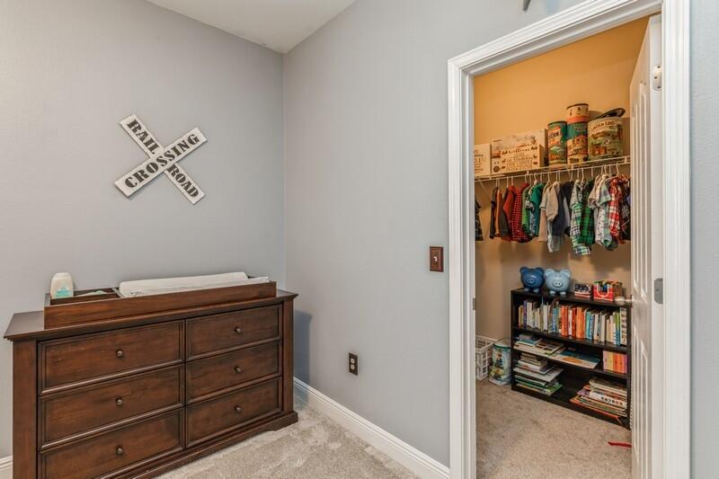 ROLLING RIDGE - Residential