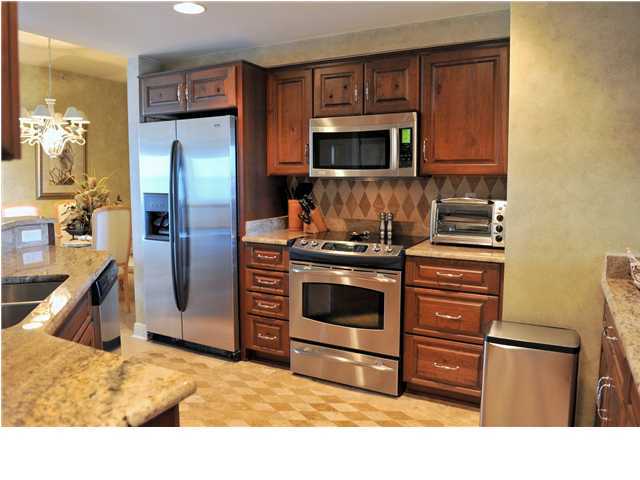 HOLIDAY ISLE TOWERS CONDO - Residential