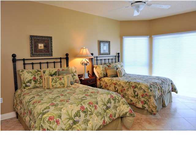HOLIDAY ISLE TOWERS CONDO - Residential