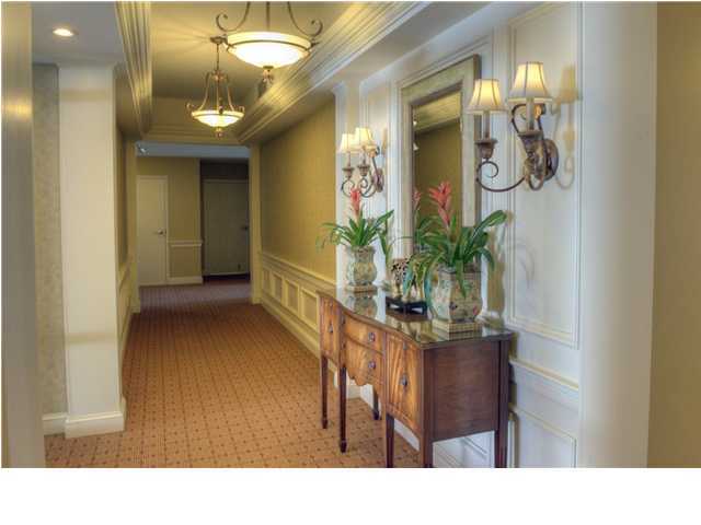 HOLIDAY ISLE TOWERS CONDO - Residential