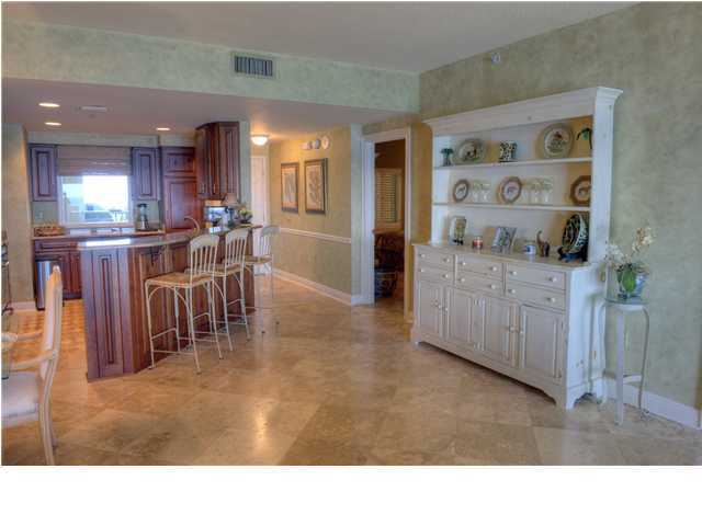 HOLIDAY ISLE TOWERS CONDO - Residential