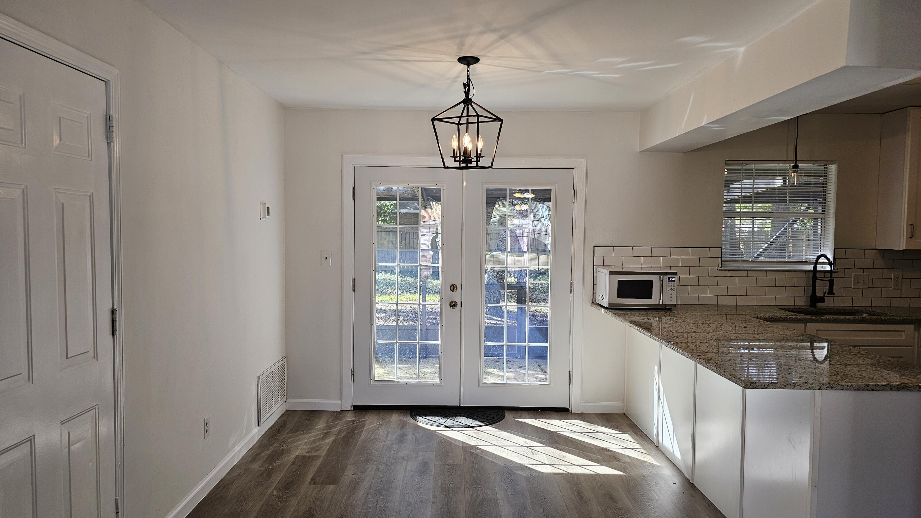 PARKWOOD PLACE AT BLUEWATER BAY - Residential Lease