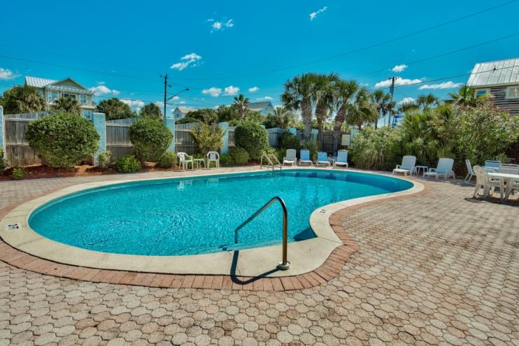 CRYSTAL BEACH T/H - Residential