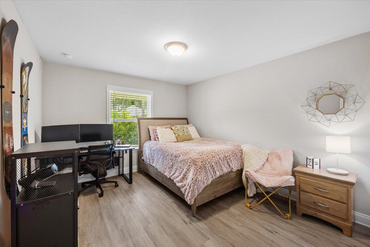 First Addition to Navarre, - Residential