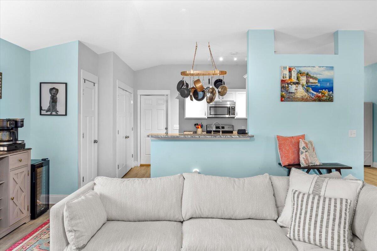First Addition to Navarre, - Residential