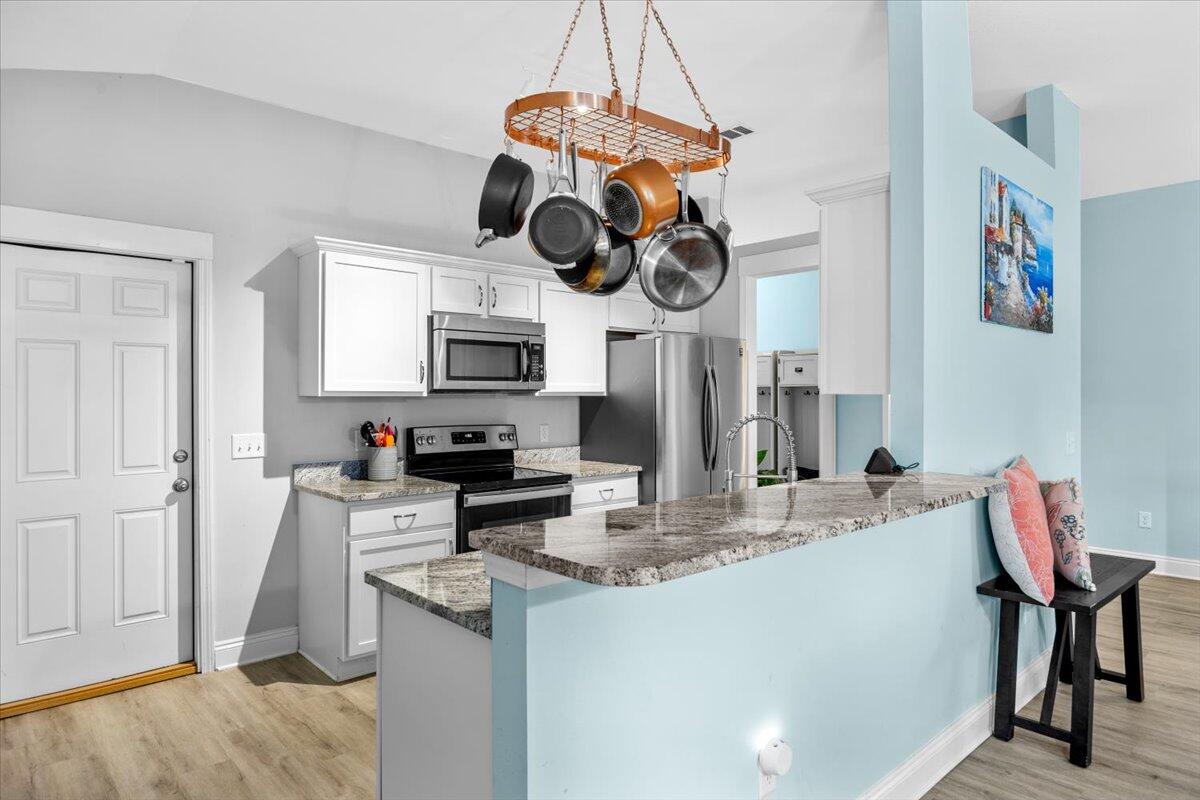 First Addition to Navarre, - Residential