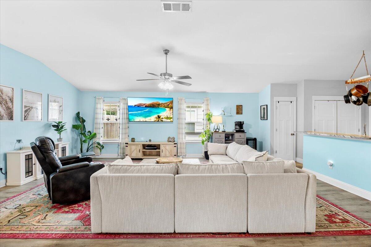 First Addition to Navarre, - Residential