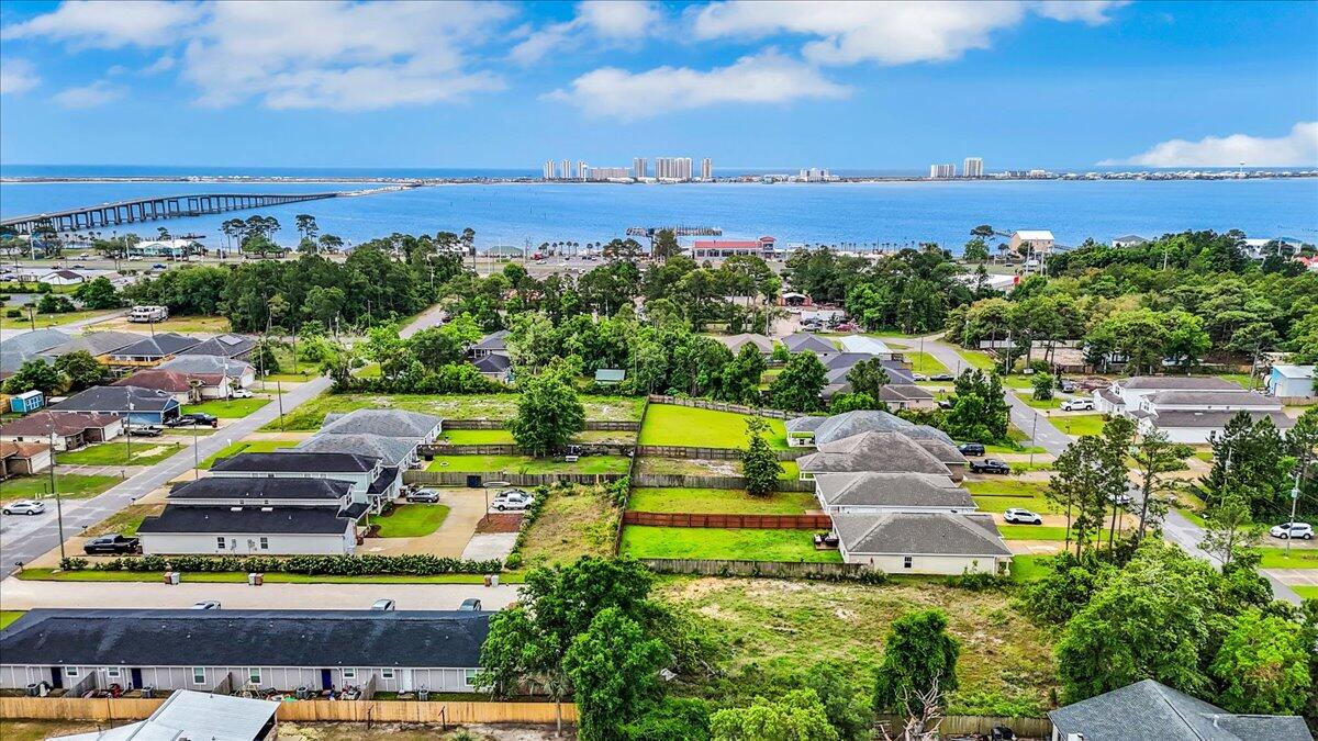 First Addition to Navarre, - Residential