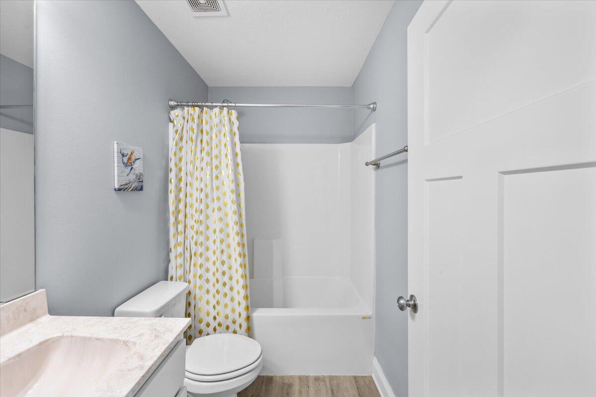 First Addition to Navarre, - Residential