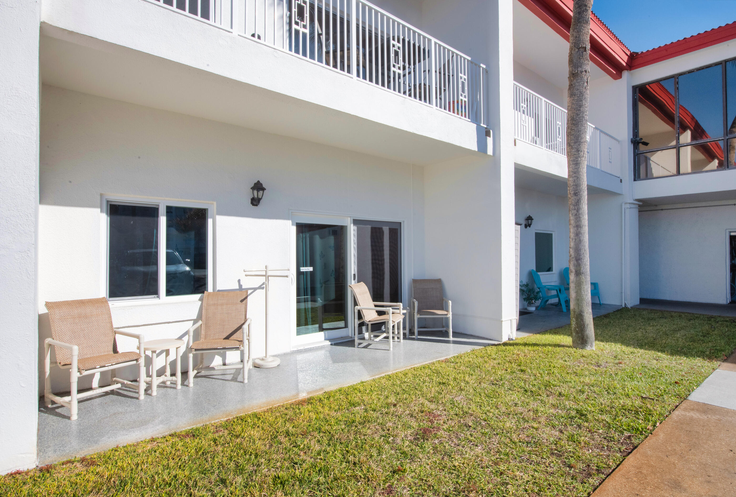 EL MATADOR CONDO - Residential