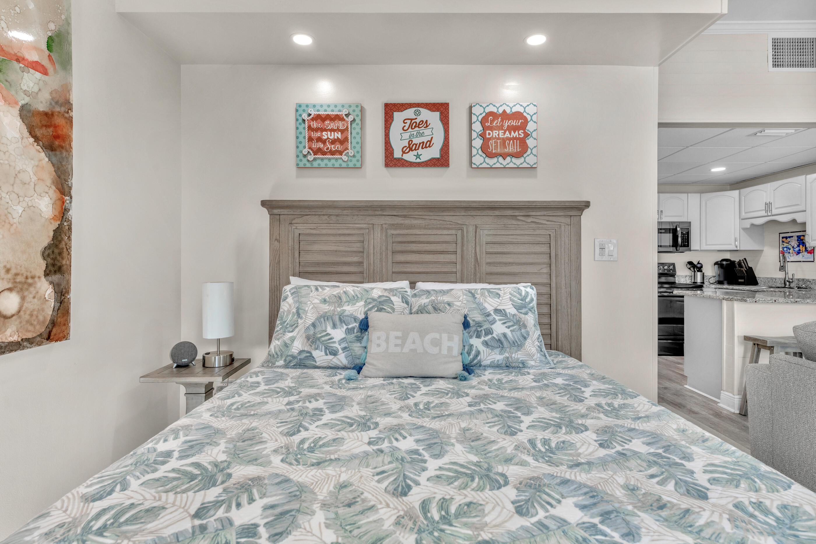 EL MATADOR CONDO - Residential