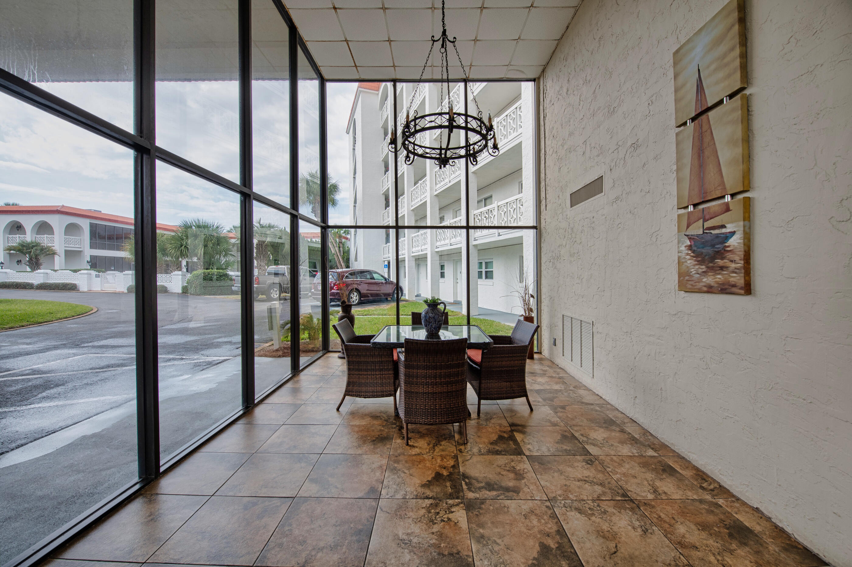 EL MATADOR CONDO - Residential