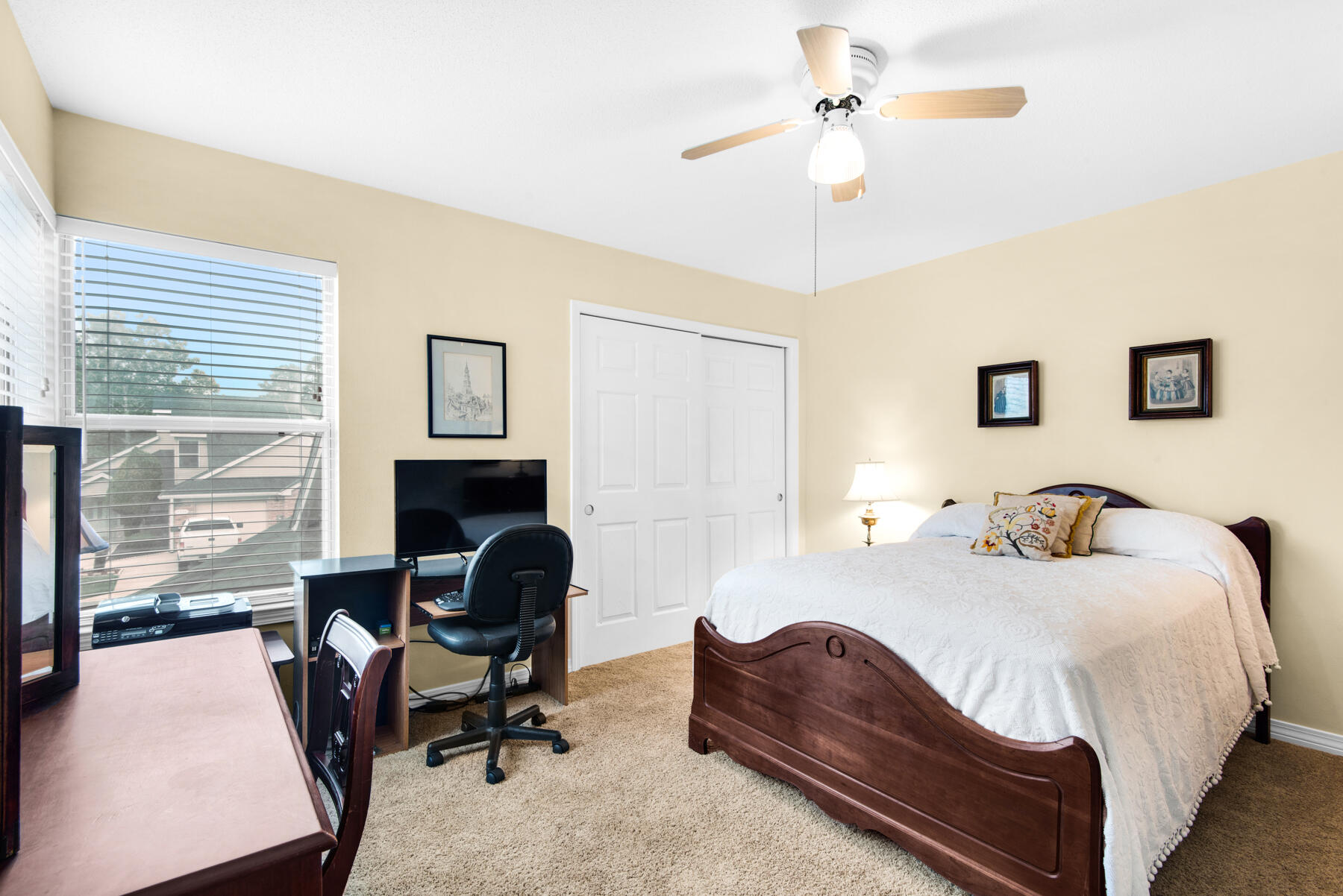 MAGNOLIA SQUARE - Residential