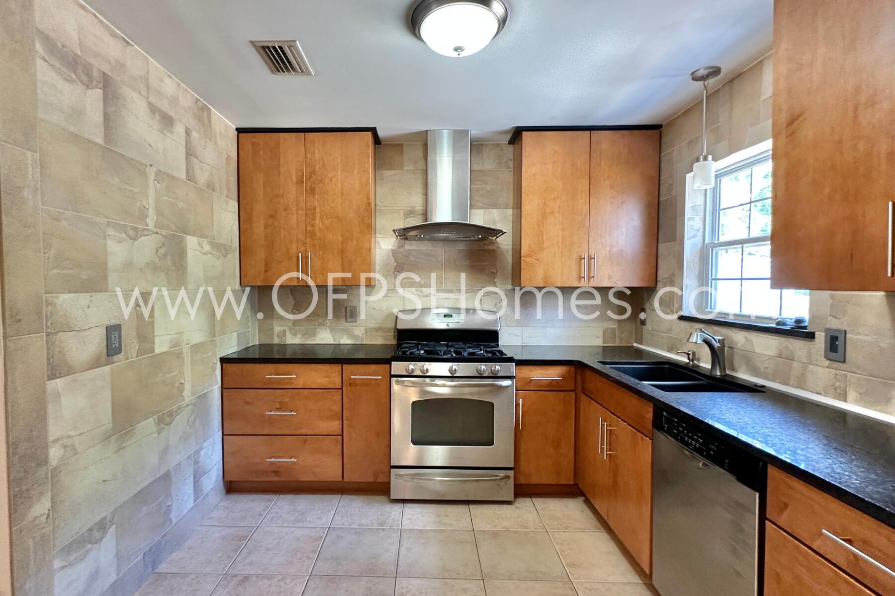 OAKLAND RESUB - Residential Lease
