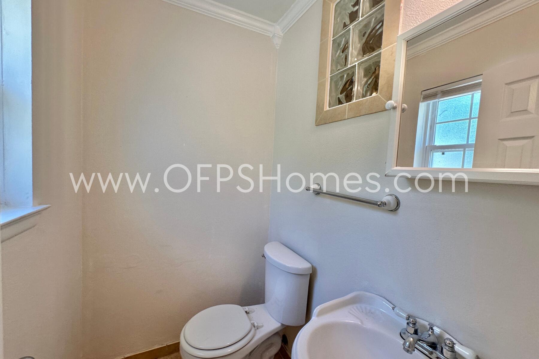 OAKLAND RESUB - Residential Lease