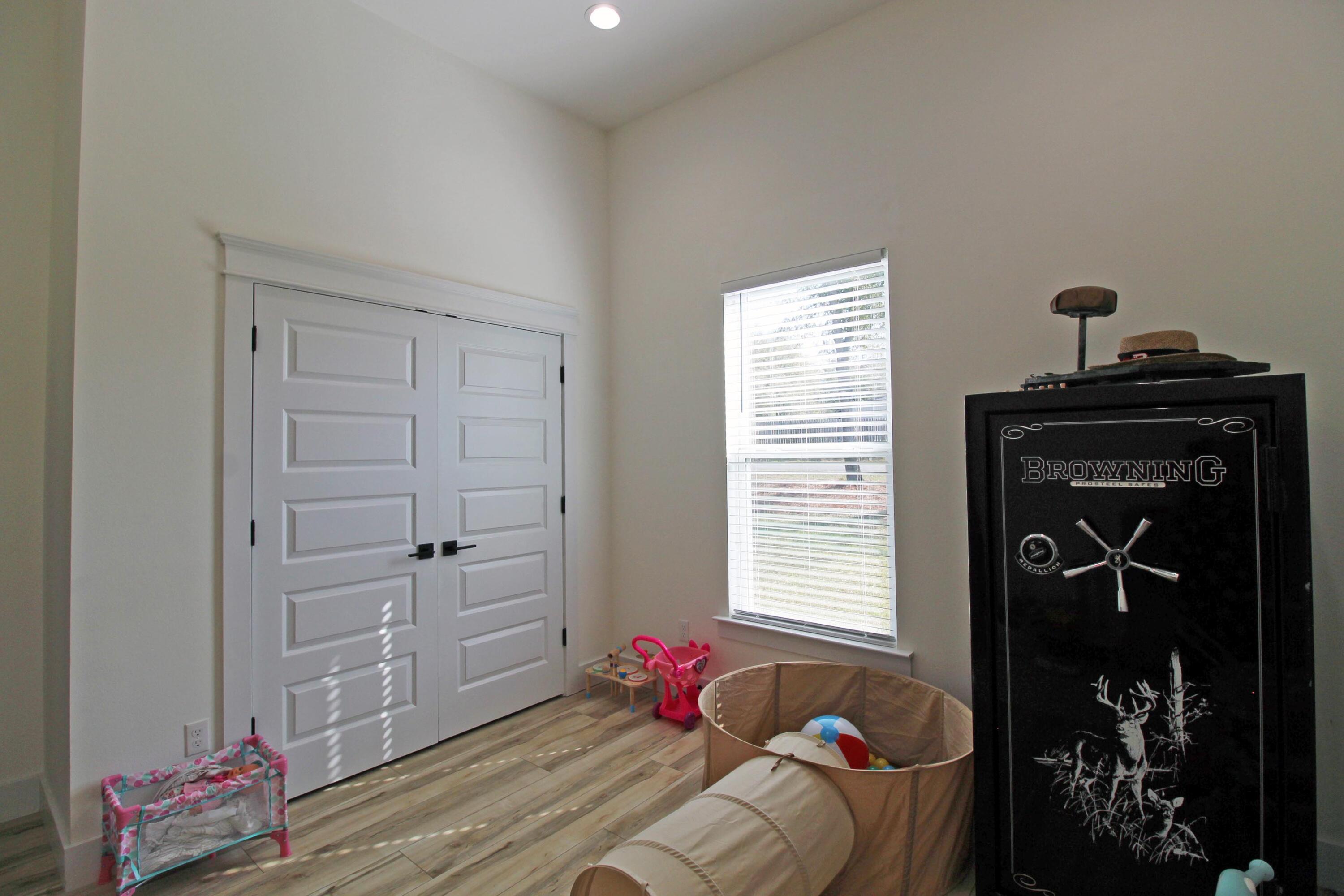 HIDDEN SPRINGS - Residential