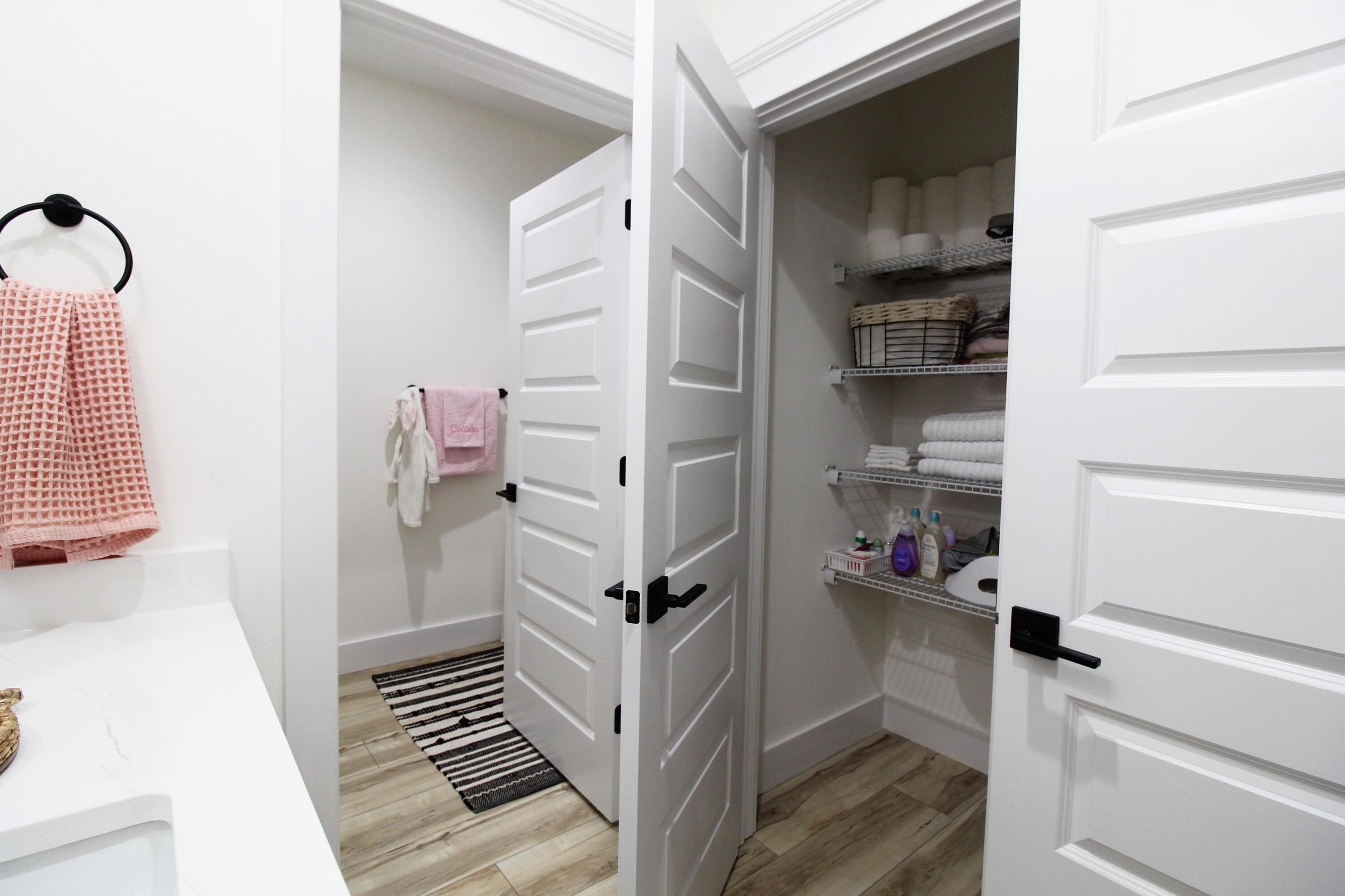 HIDDEN SPRINGS - Residential