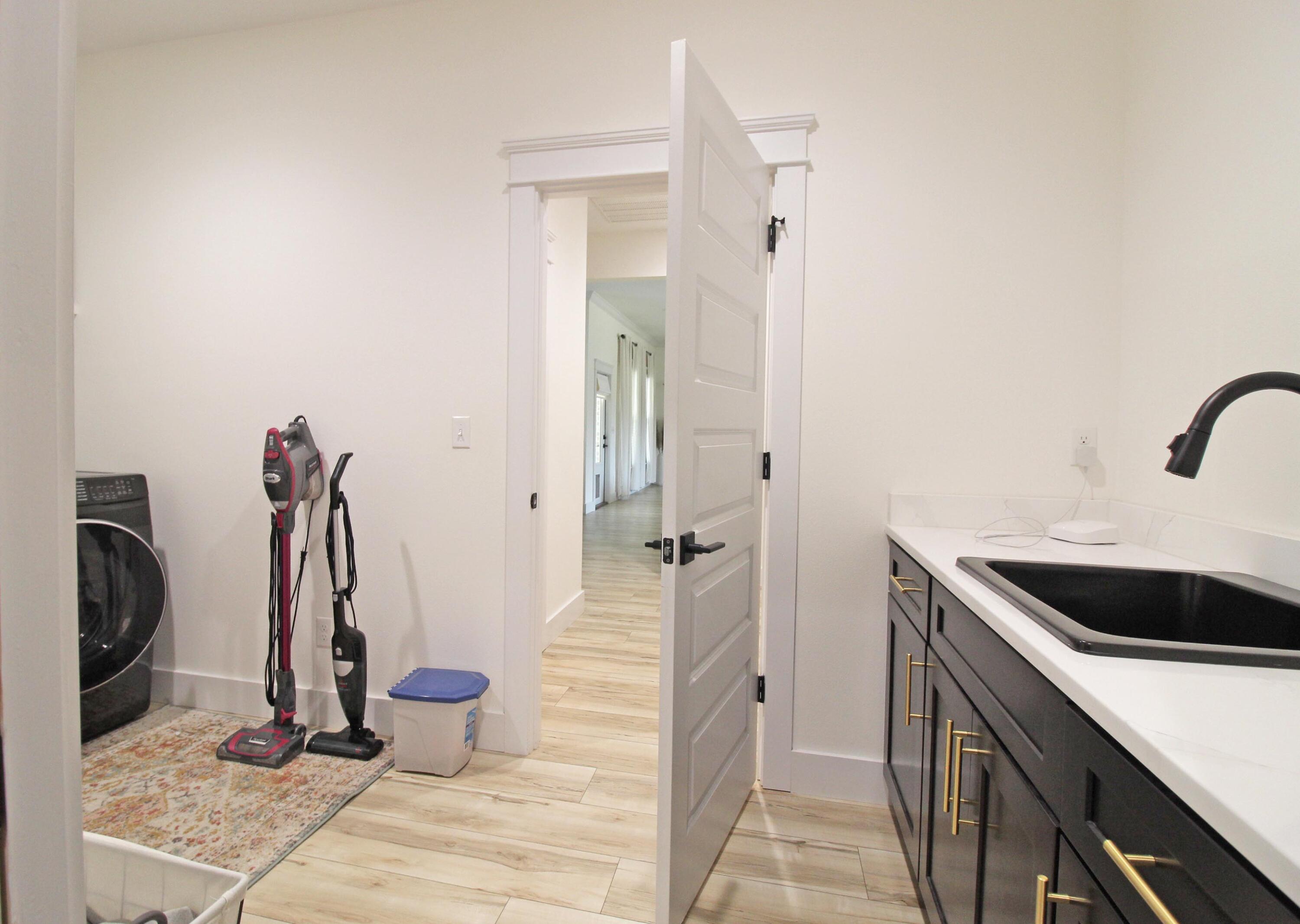 HIDDEN SPRINGS - Residential