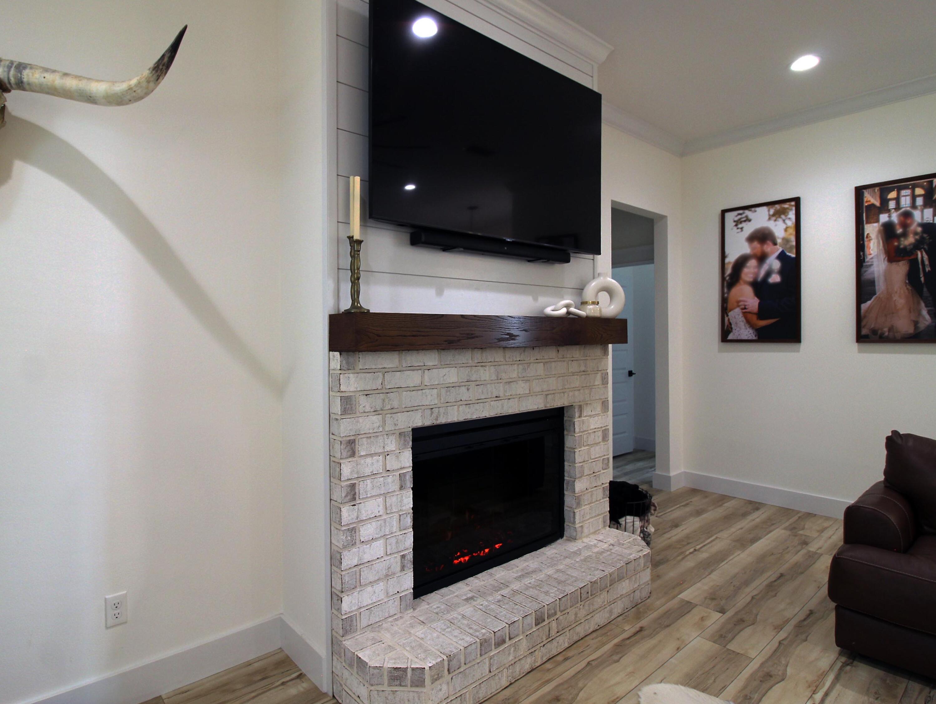 HIDDEN SPRINGS - Residential