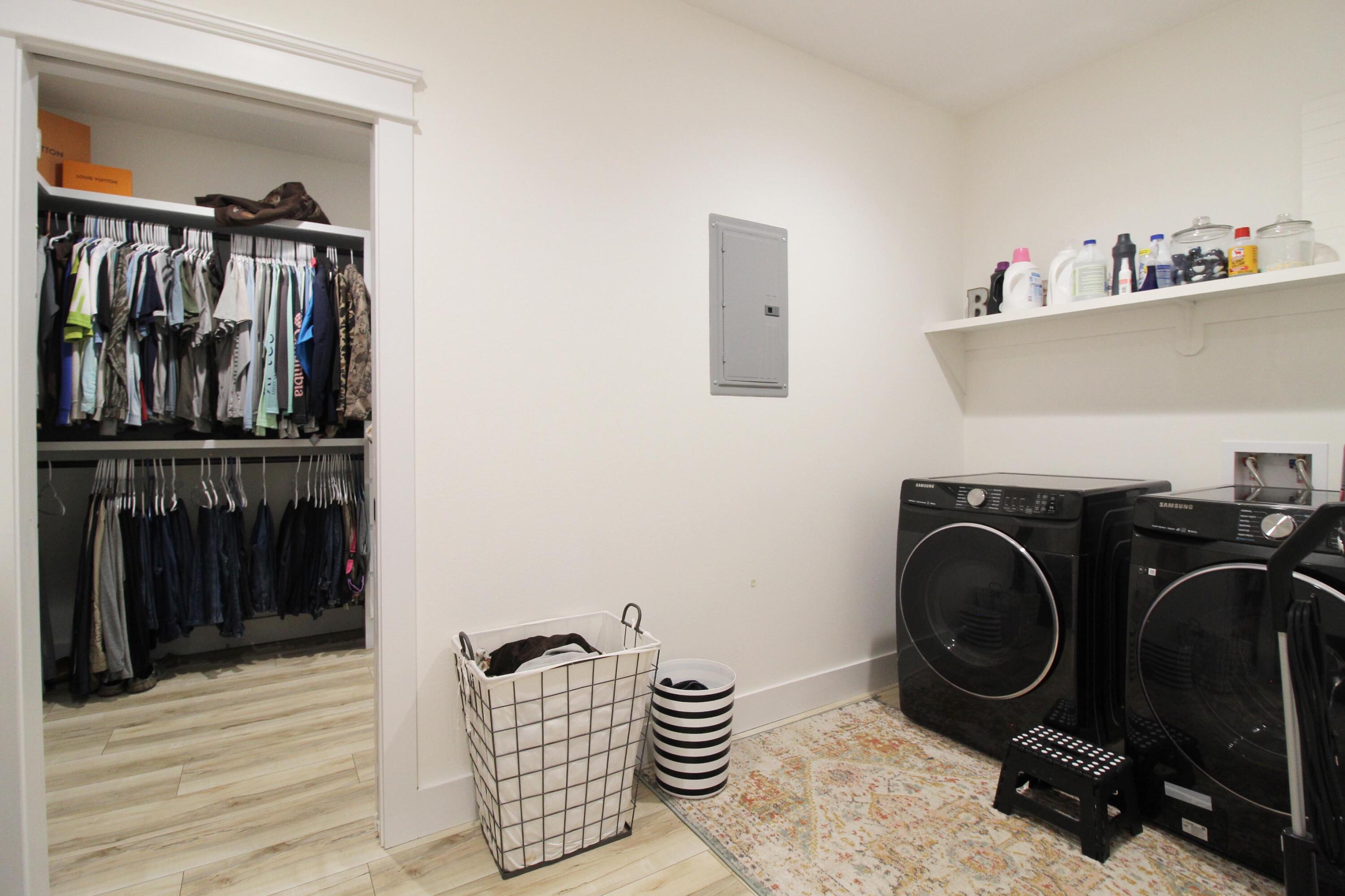 HIDDEN SPRINGS - Residential