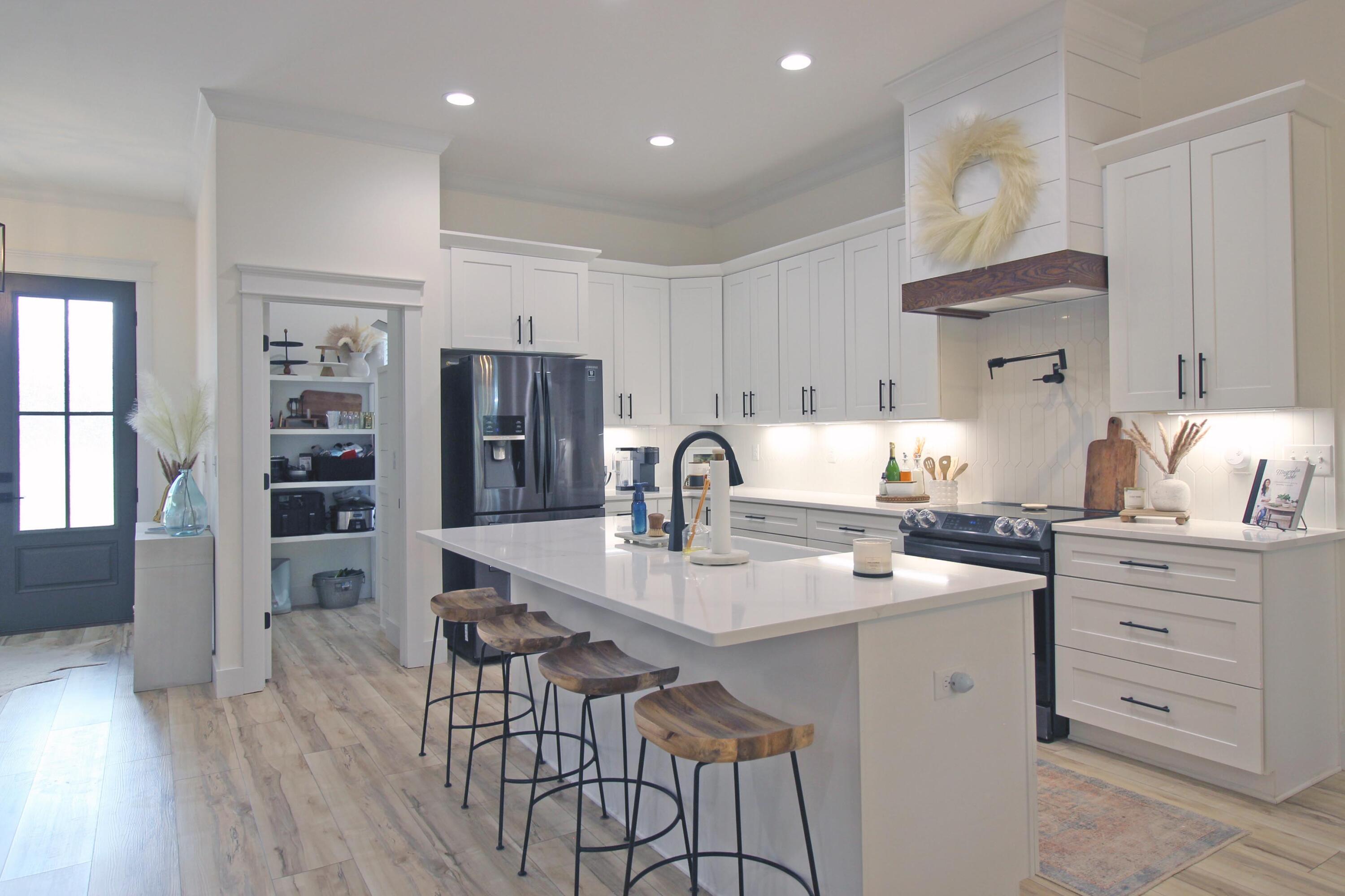 HIDDEN SPRINGS - Residential