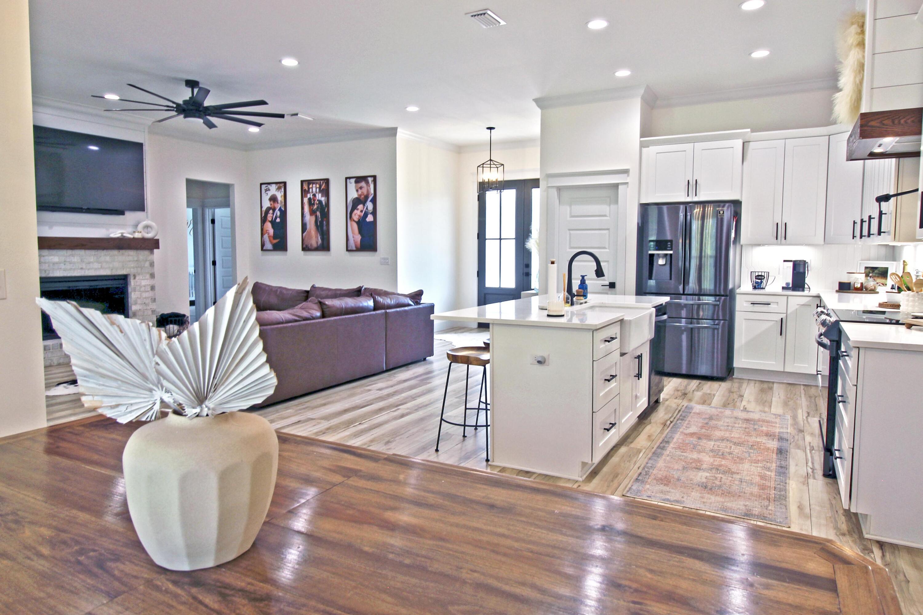 HIDDEN SPRINGS - Residential