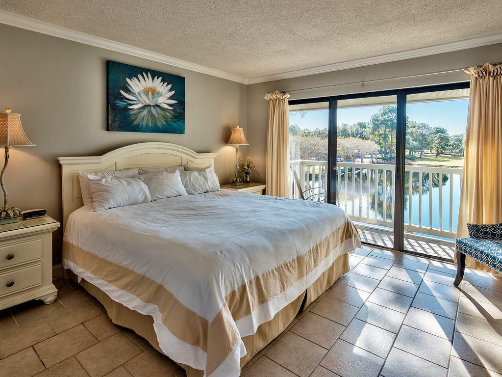 HARBOUR POINT CONDO - Residential