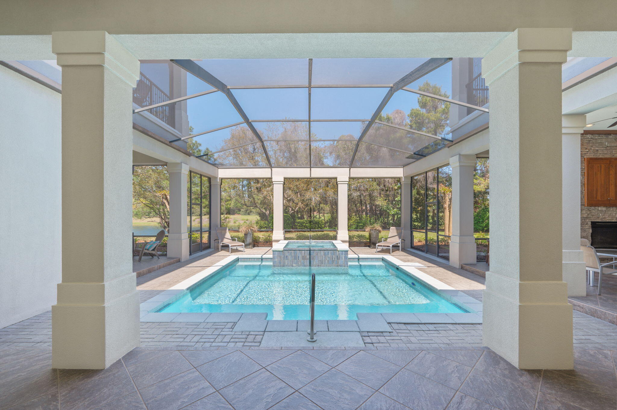 BURNT PINE - Residential