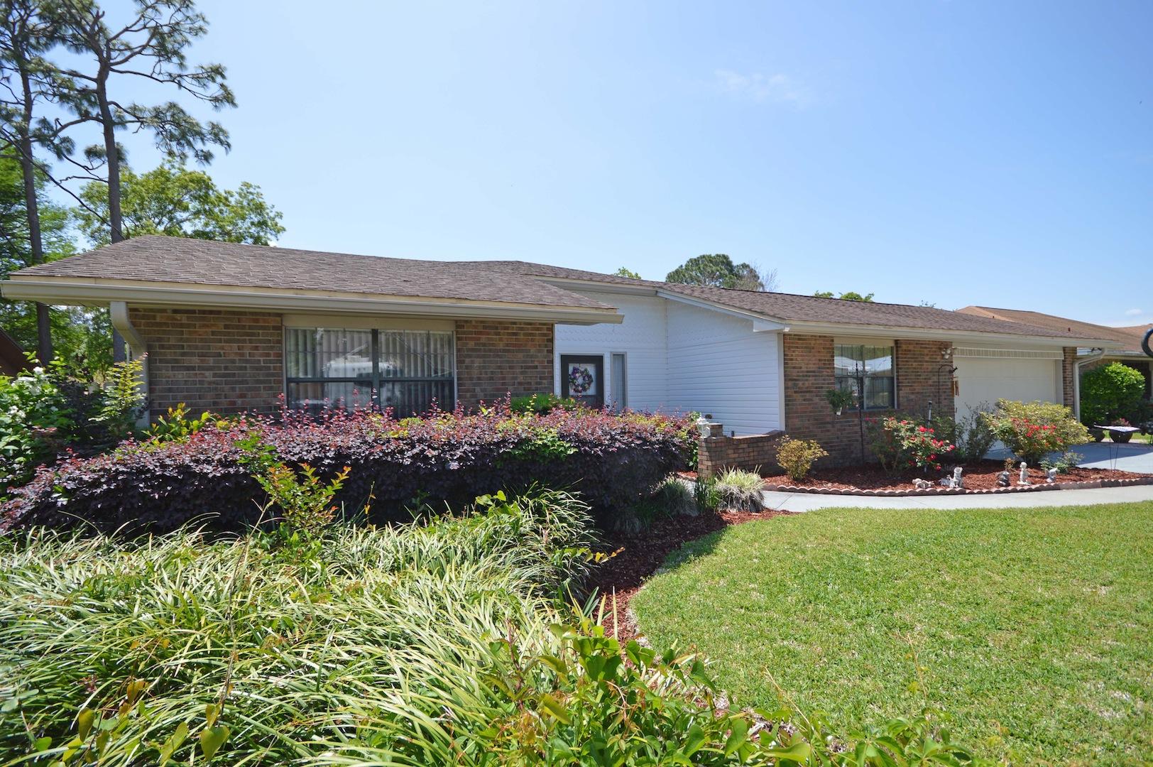 TANGLEWOOD S/D 1ST ADDN Lot 42 Blk A - Residential