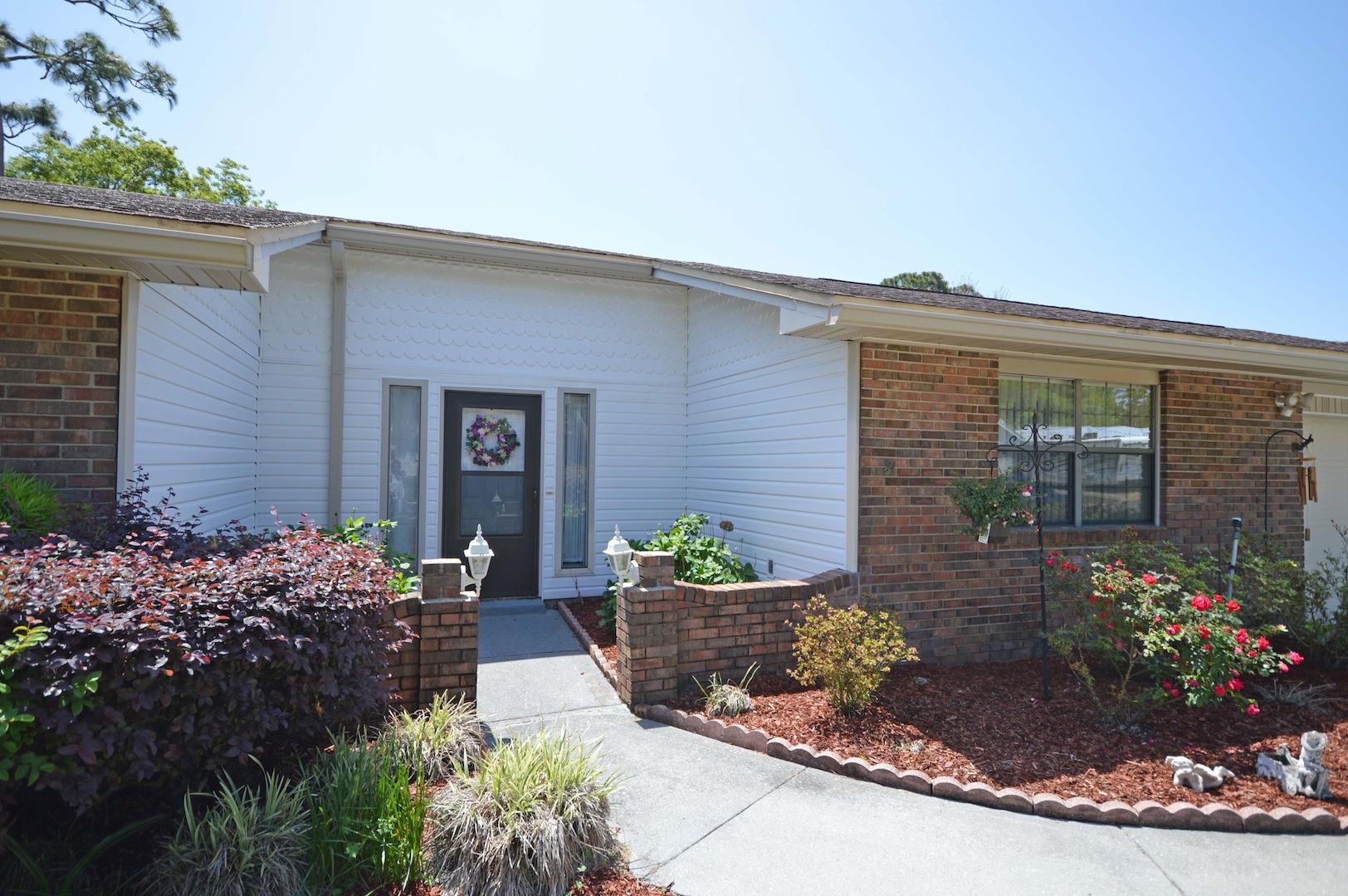 TANGLEWOOD S/D 1ST ADDN Lot 42 Blk A - Residential