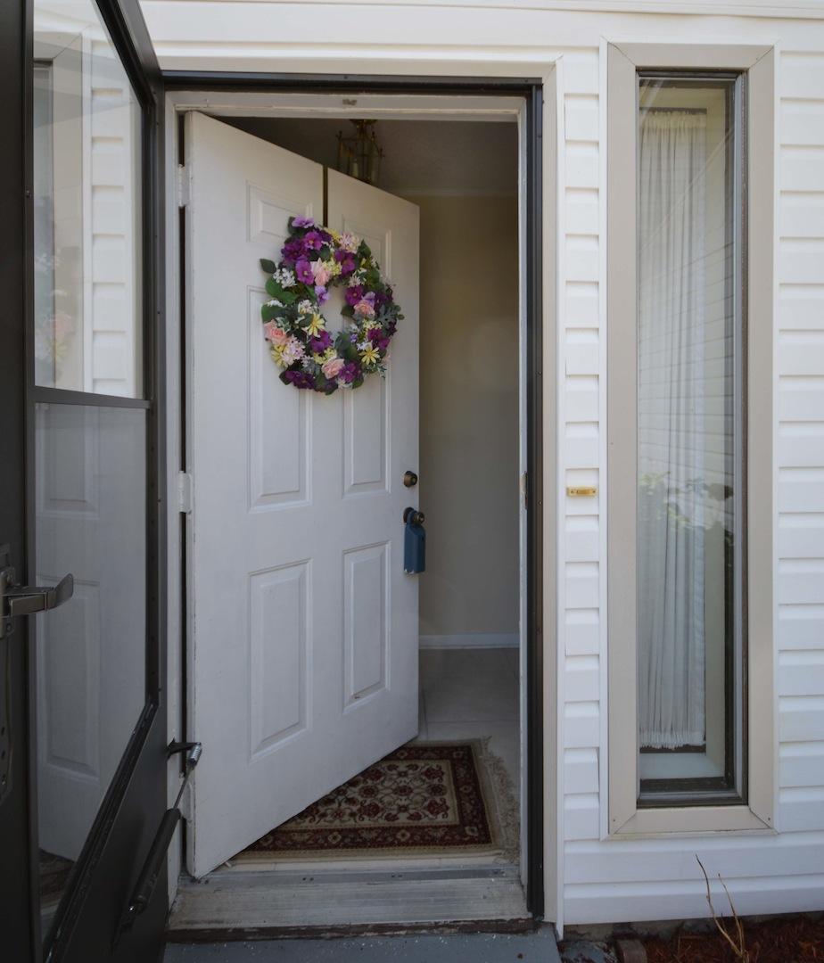 TANGLEWOOD S/D 1ST ADDN Lot 42 Blk A - Residential