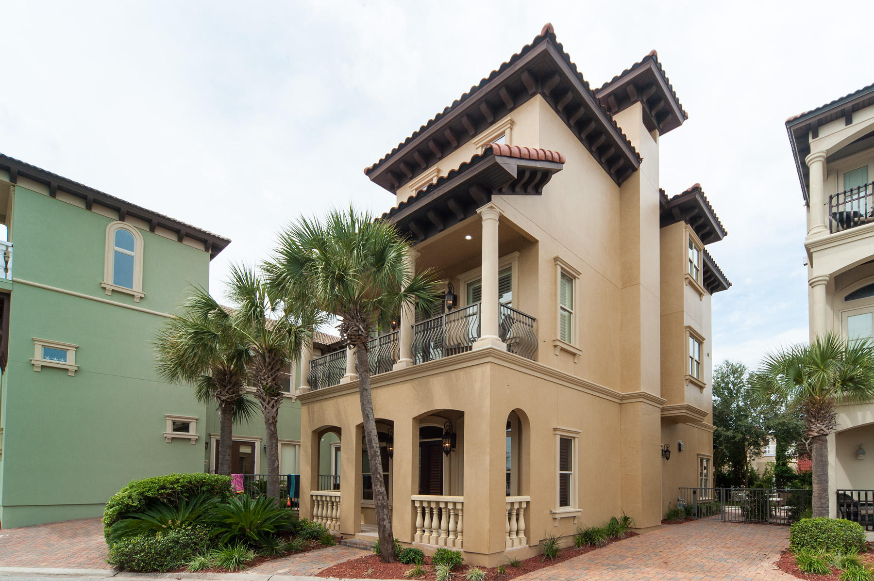 BLUE MOUNTAIN BEACH - Residential