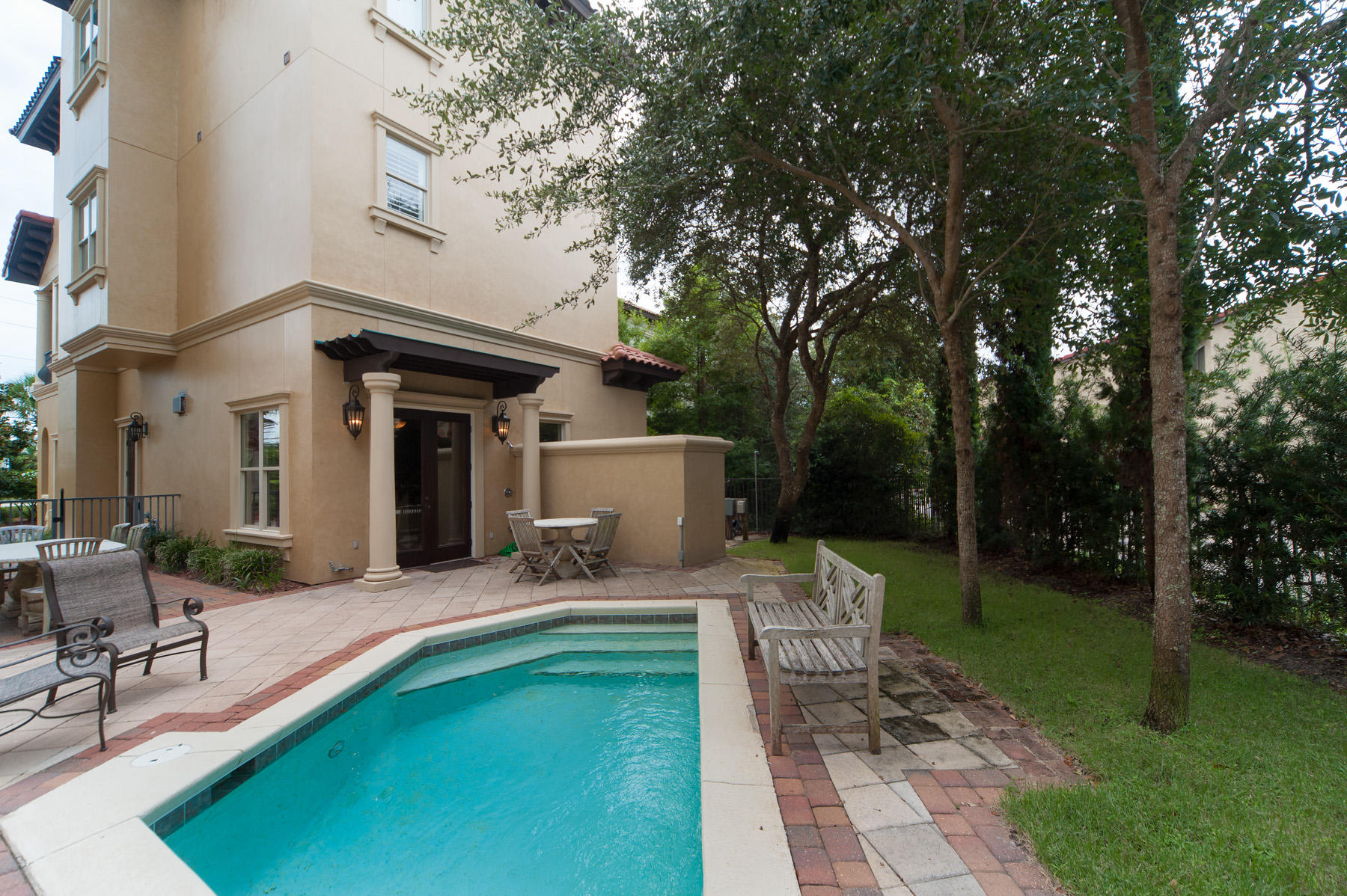 BLUE MOUNTAIN BEACH - Residential