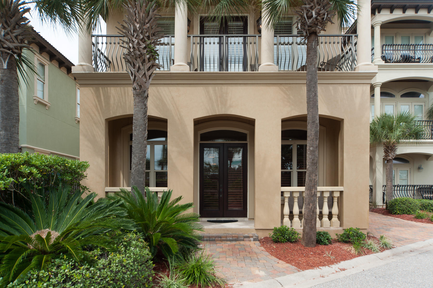 BLUE MOUNTAIN BEACH - Residential