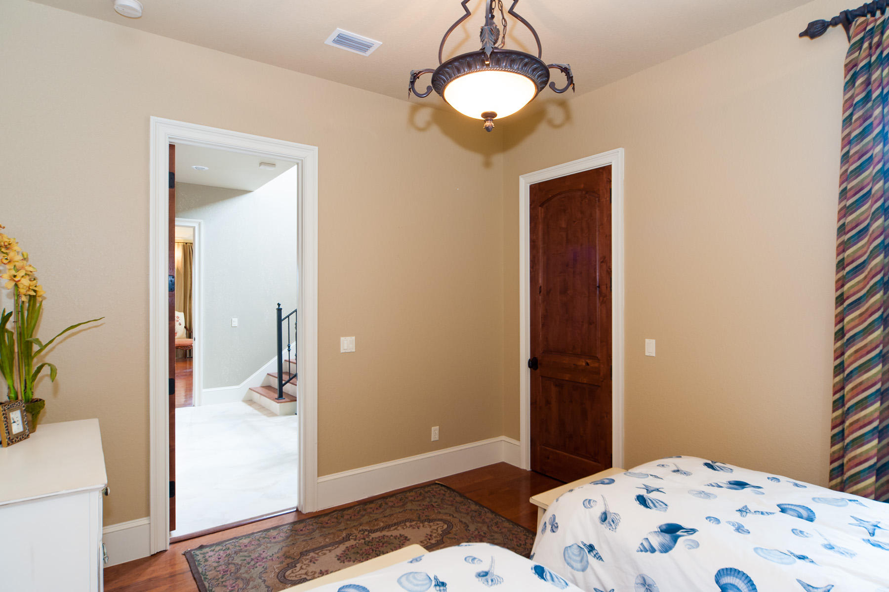 BLUE MOUNTAIN BEACH - Residential