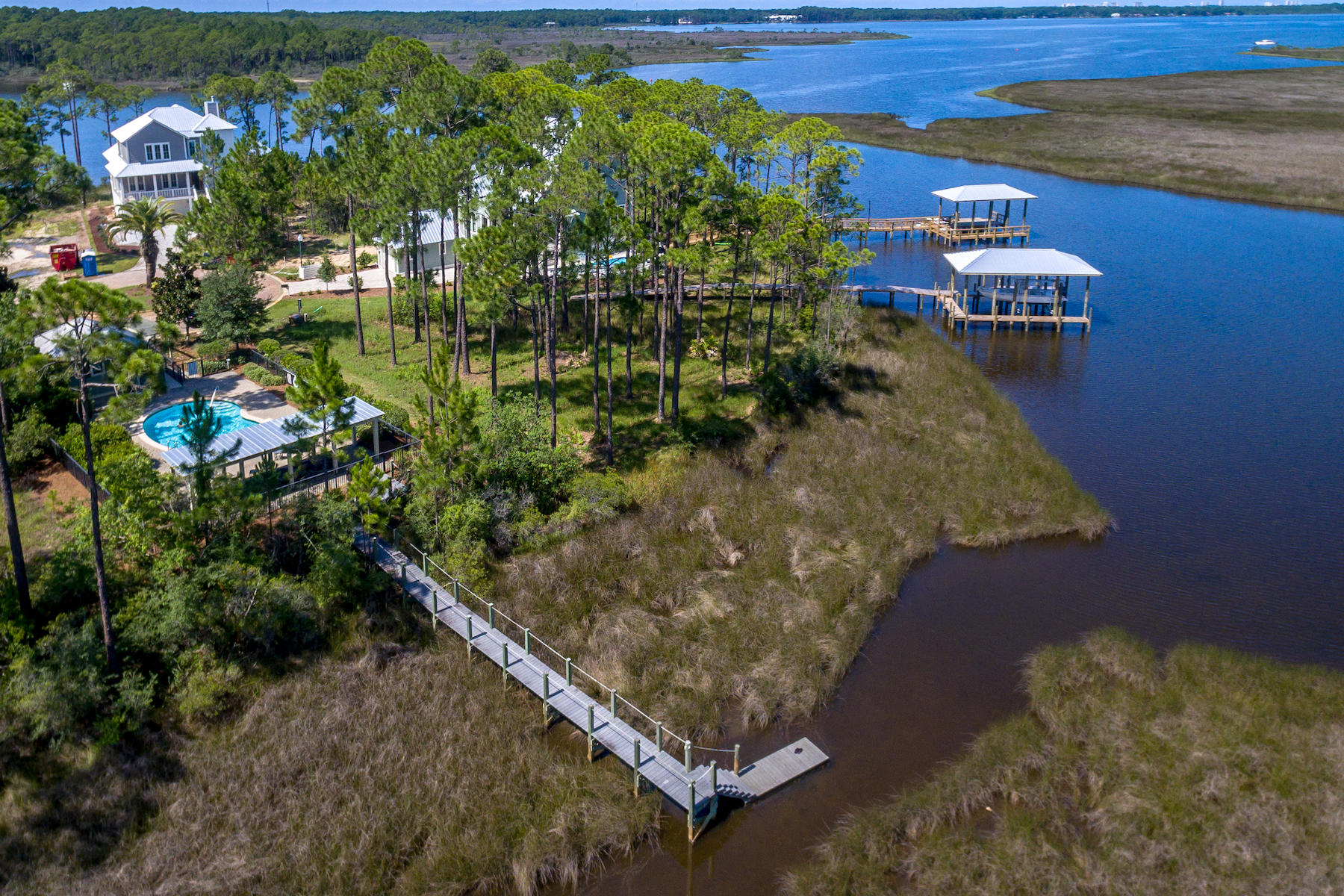 CESSNA LANDING - Residential