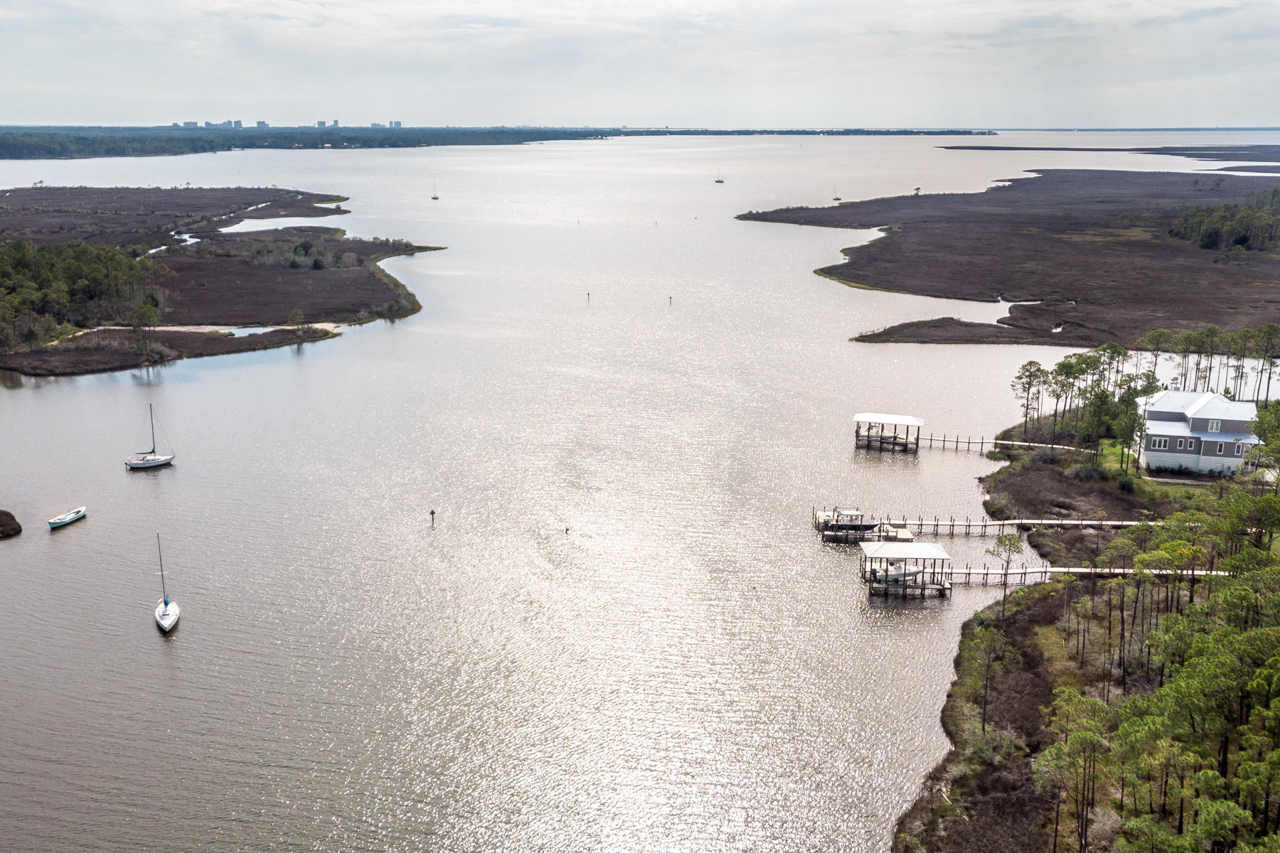 CESSNA LANDING - Residential
