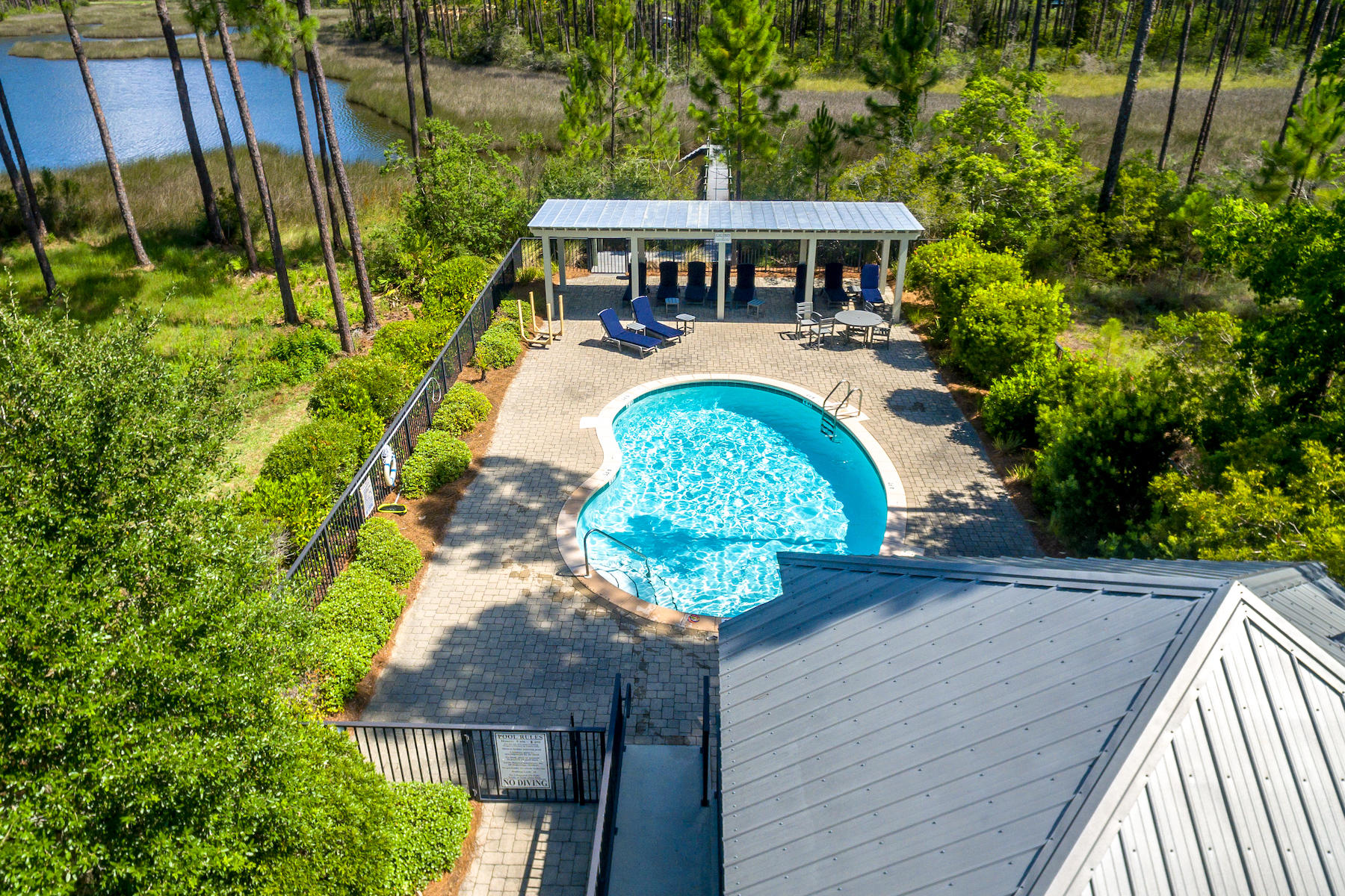 CESSNA LANDING - Residential