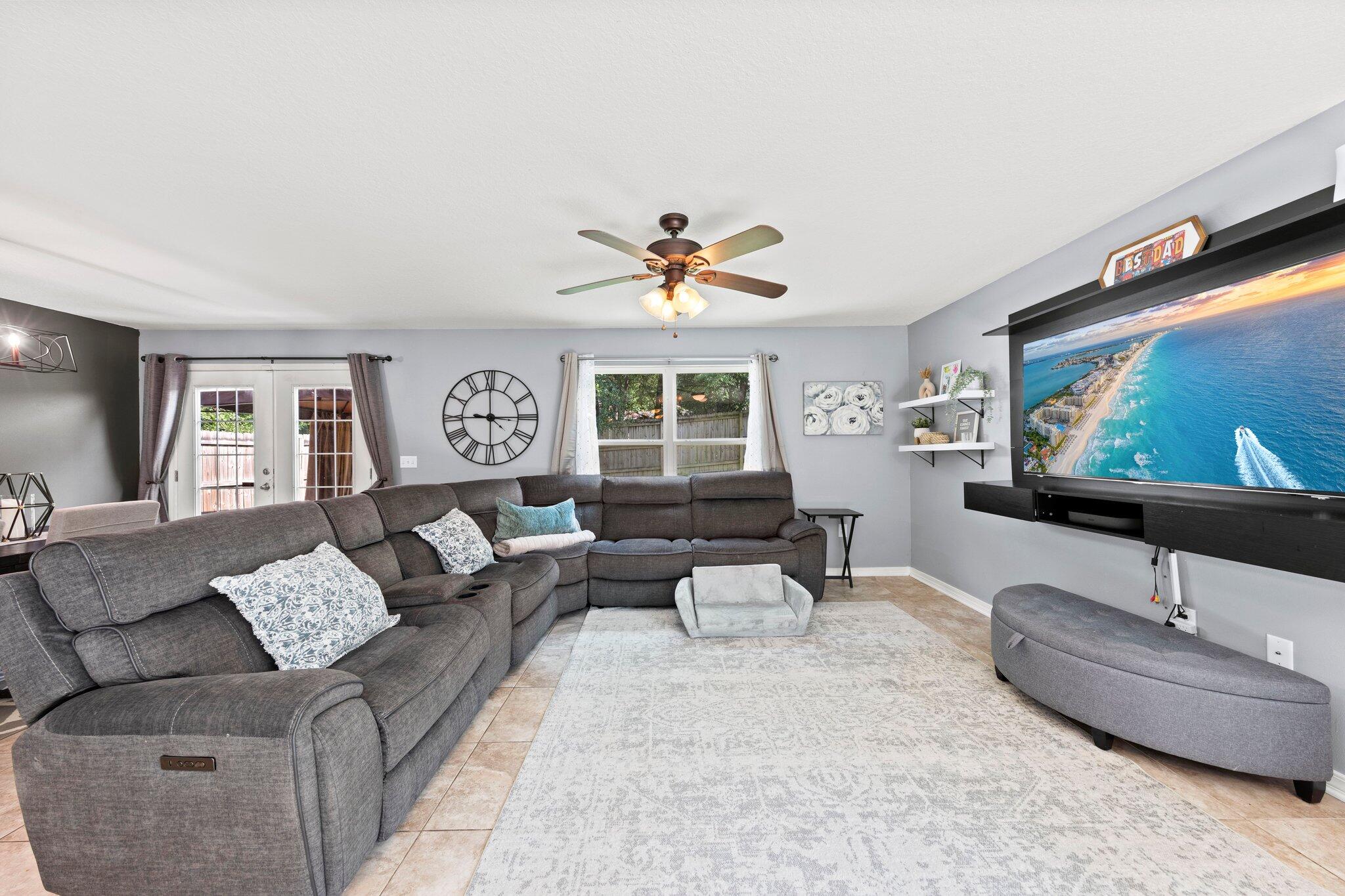 STILLWELL ESTATES - Residential