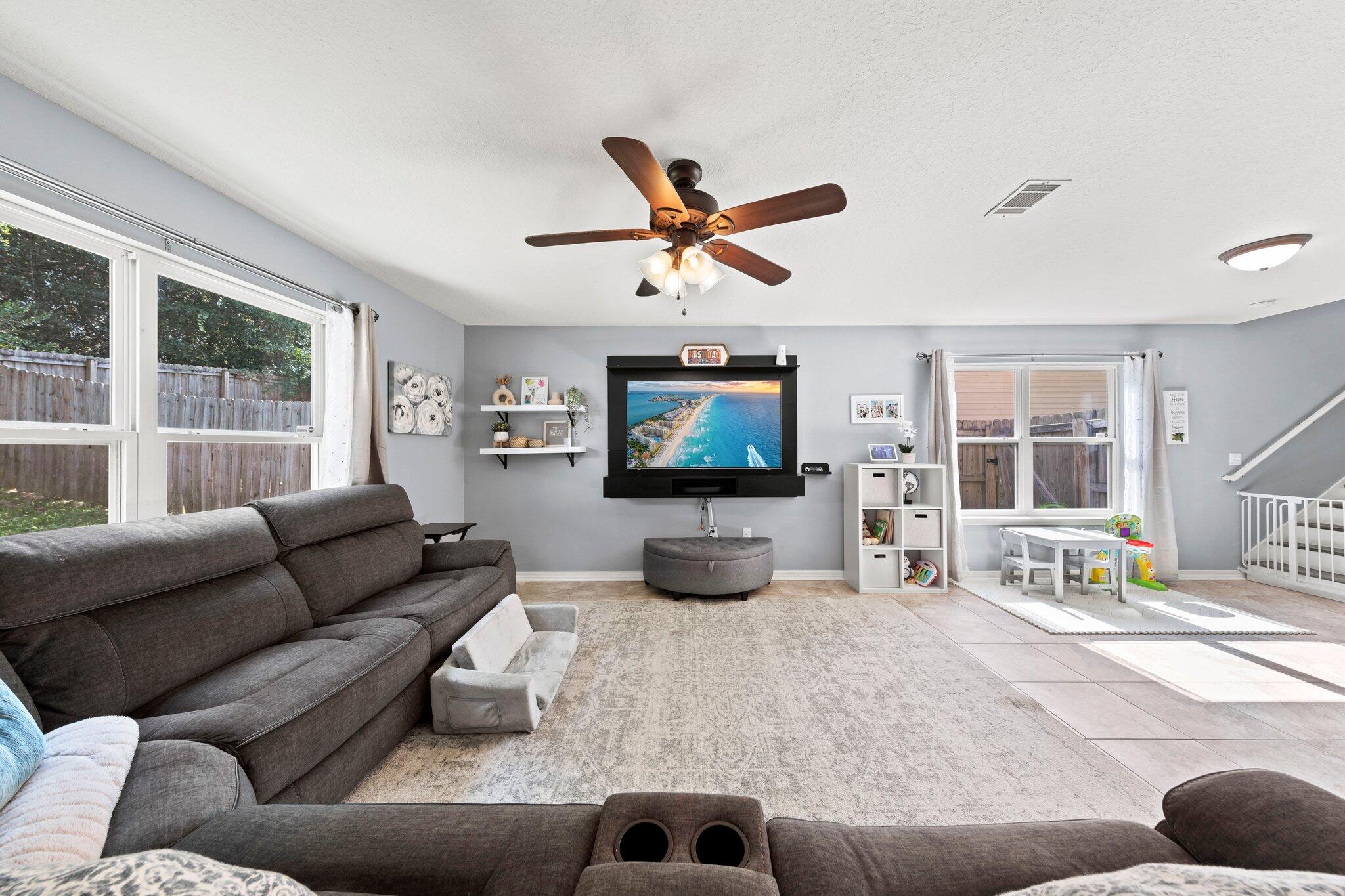 STILLWELL ESTATES - Residential