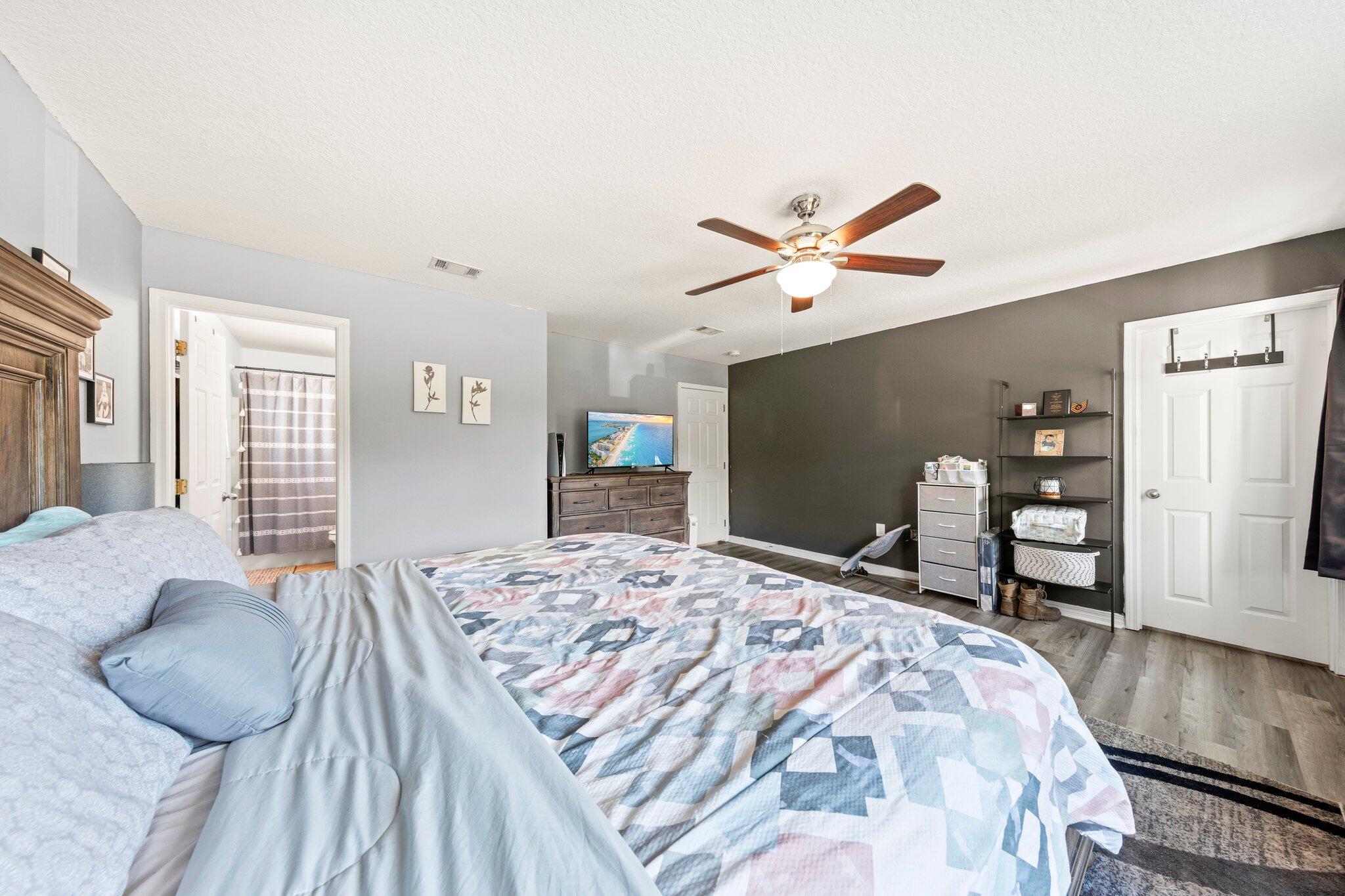 STILLWELL ESTATES - Residential