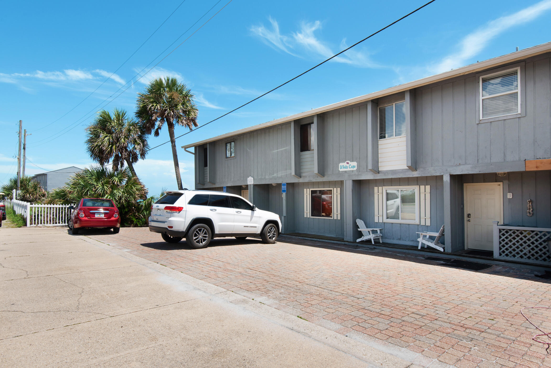 WHITECAPS T/H UNREC - Residential