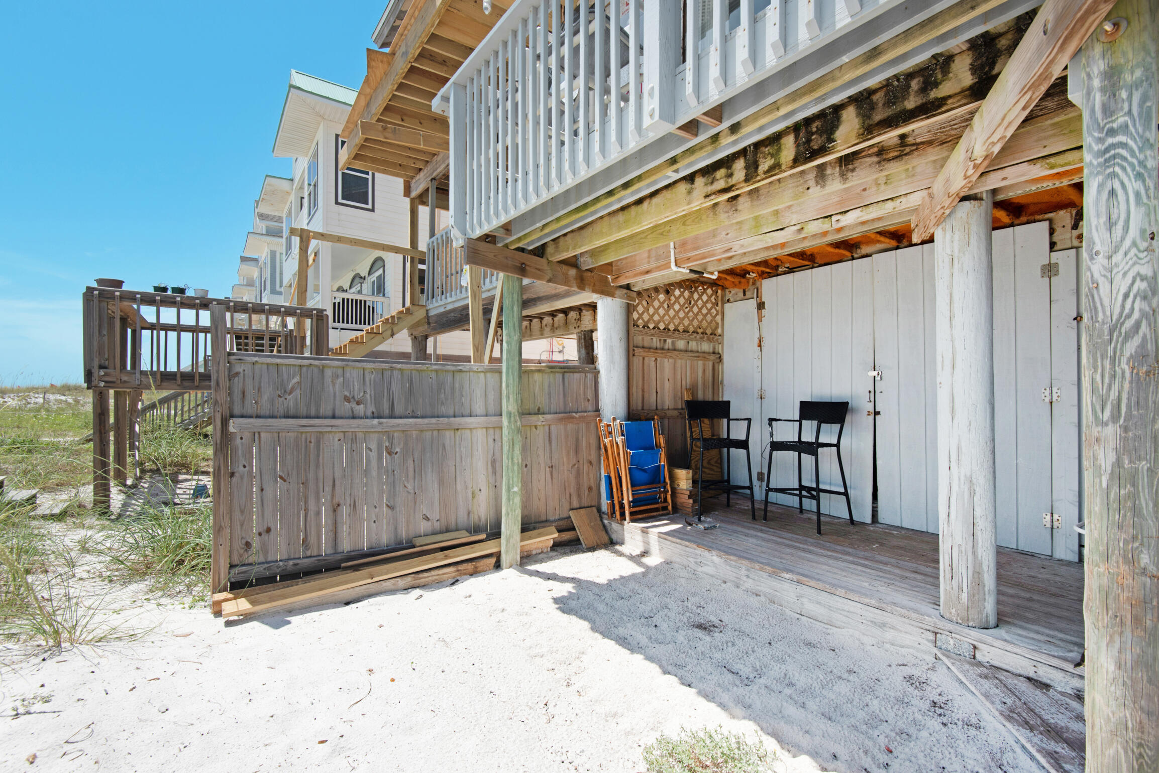WHITECAPS T/H UNREC - Residential
